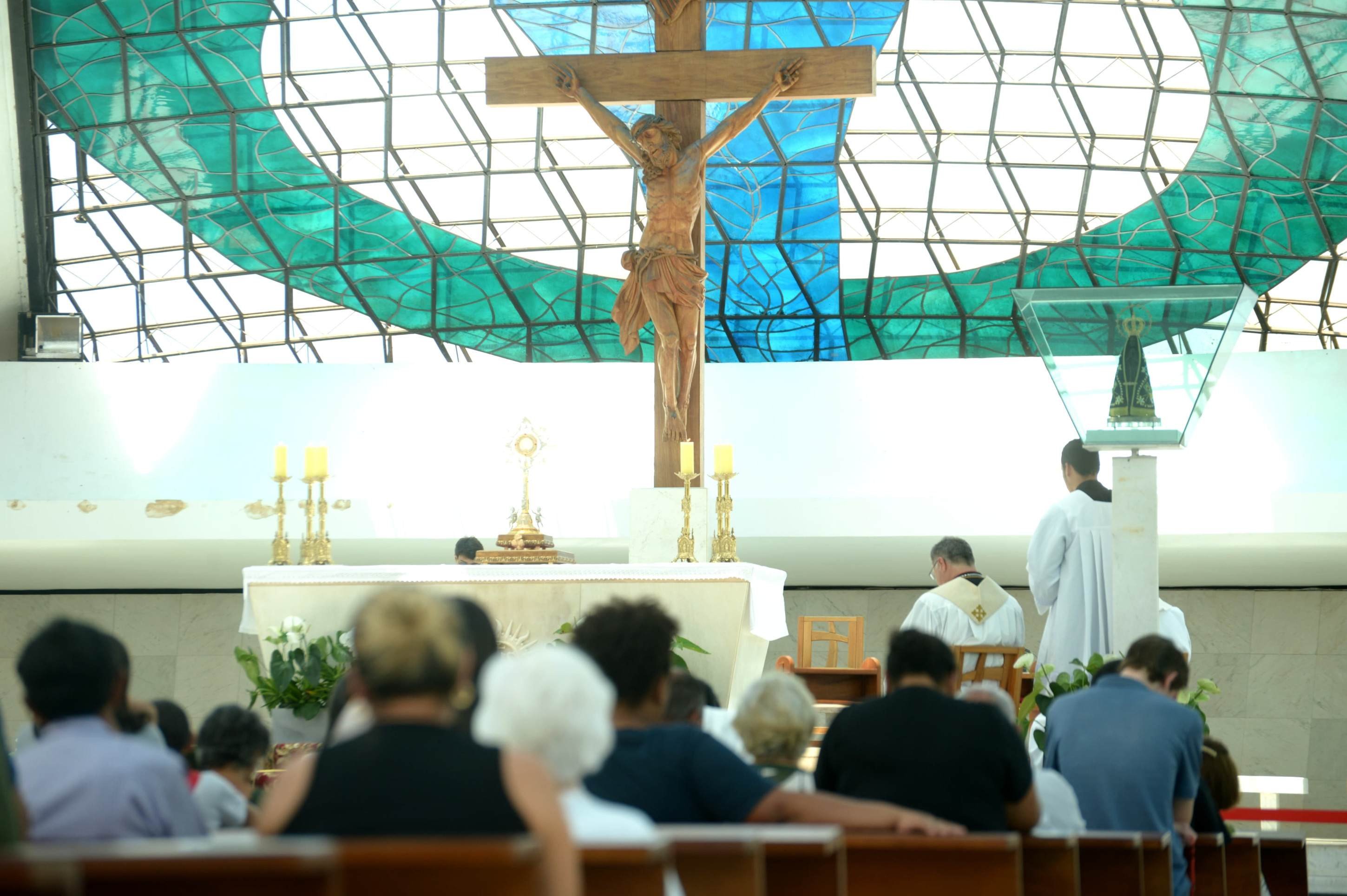 Oração ocorreu na Catedral Metropolitana Nossa Senhora Aparecida