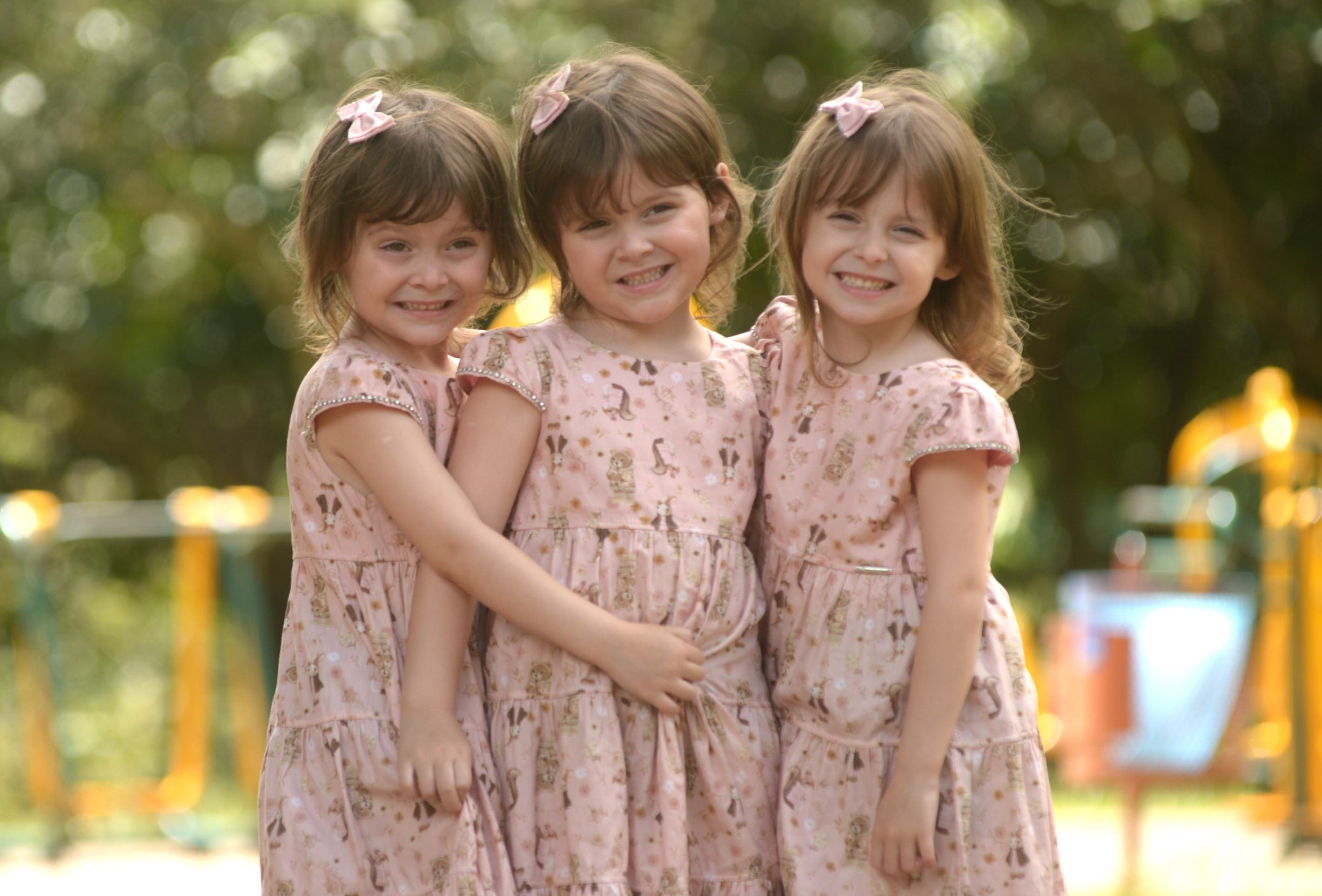  Helena, Betina e Angelina são melhores amigas!