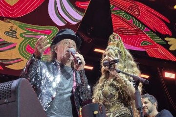 Elba Ramalho e Alceu Valença agitam Carnaval de Recife -  (crédito: Darcianne Diogo/CB/D.A Press)