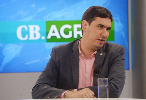  Ed Alves CB/DA Press