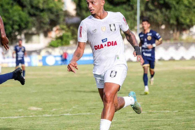 Clemente deixa o Ceilândia como o terceiro maior artilheiro do clube candango - (crédito: Lucas Bolzan/FFDF) Clemente deixa o Ceilândia como o terceiro maior artilheiro do clube candango - (crédito: Lucas Bolzan/FFDF)