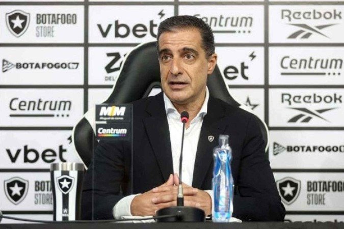 Renato Paiva apresentado pelo Botafogo, nesta sexta-feira -  (crédito: Foto: Vitor Silva/Botafogo)