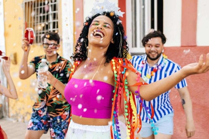 Rituais de Carnaval purificam, protegem e atraem boas energias (Imagem: Kleber Cordeiro | Shutterstock) - (crédito: EdiCase) Rituais de Carnaval purificam, protegem e atraem boas energias (Imagem: Kleber Cordeiro | Shutterstock) - (crédito: EdiCase)