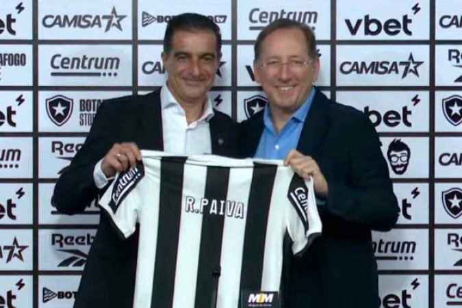 Paiva confirma tradição de portugueses durante a era Textor do Botafogo - (crédito: Foto: Vitor Silva/Botafogo) Paiva confirma tradição de portugueses durante a era Textor do Botafogo - (crédito: Foto: Vitor Silva/Botafogo)