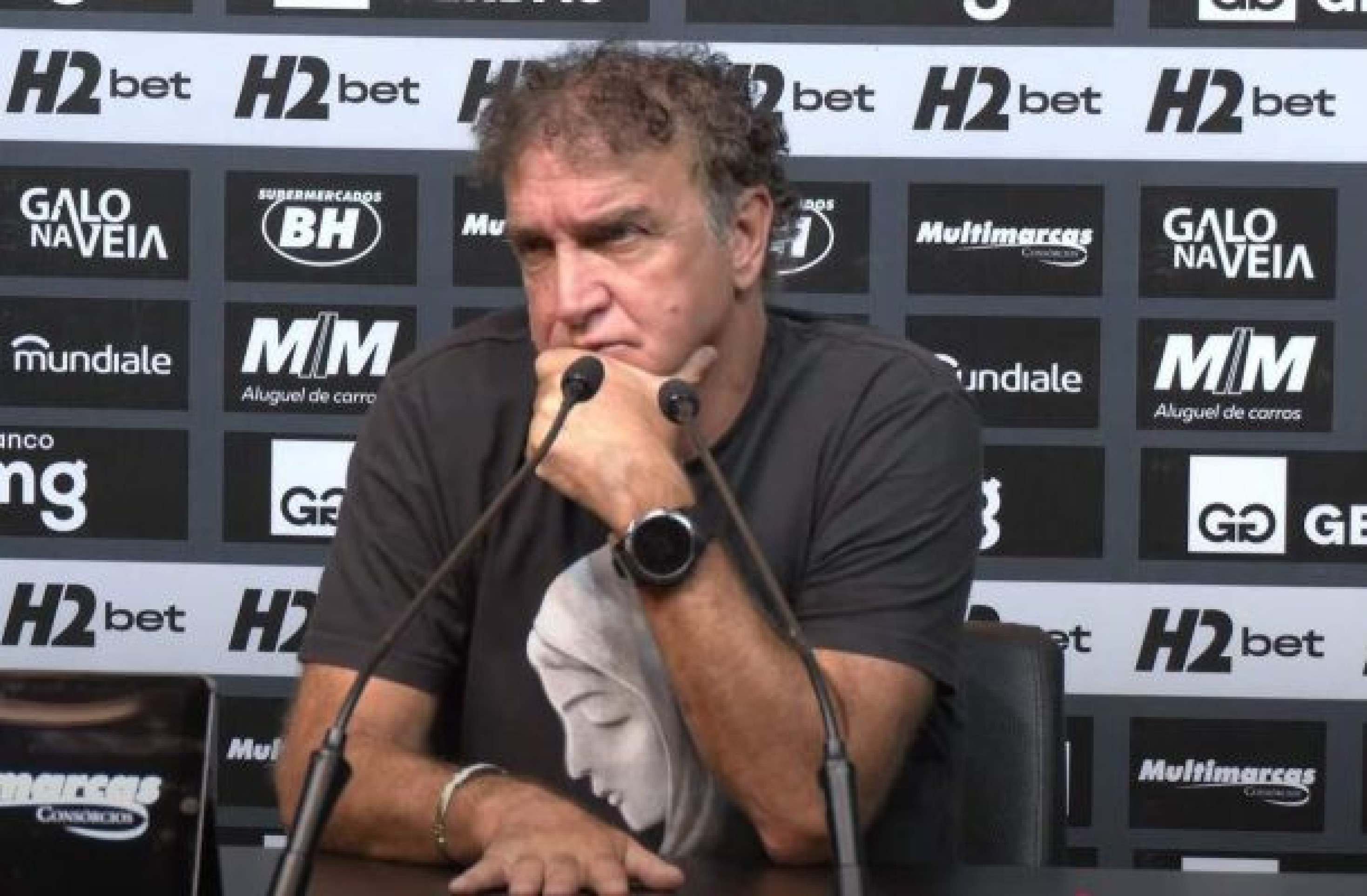Atlético tem ausência importante em treino, mas conta com novo reforço
