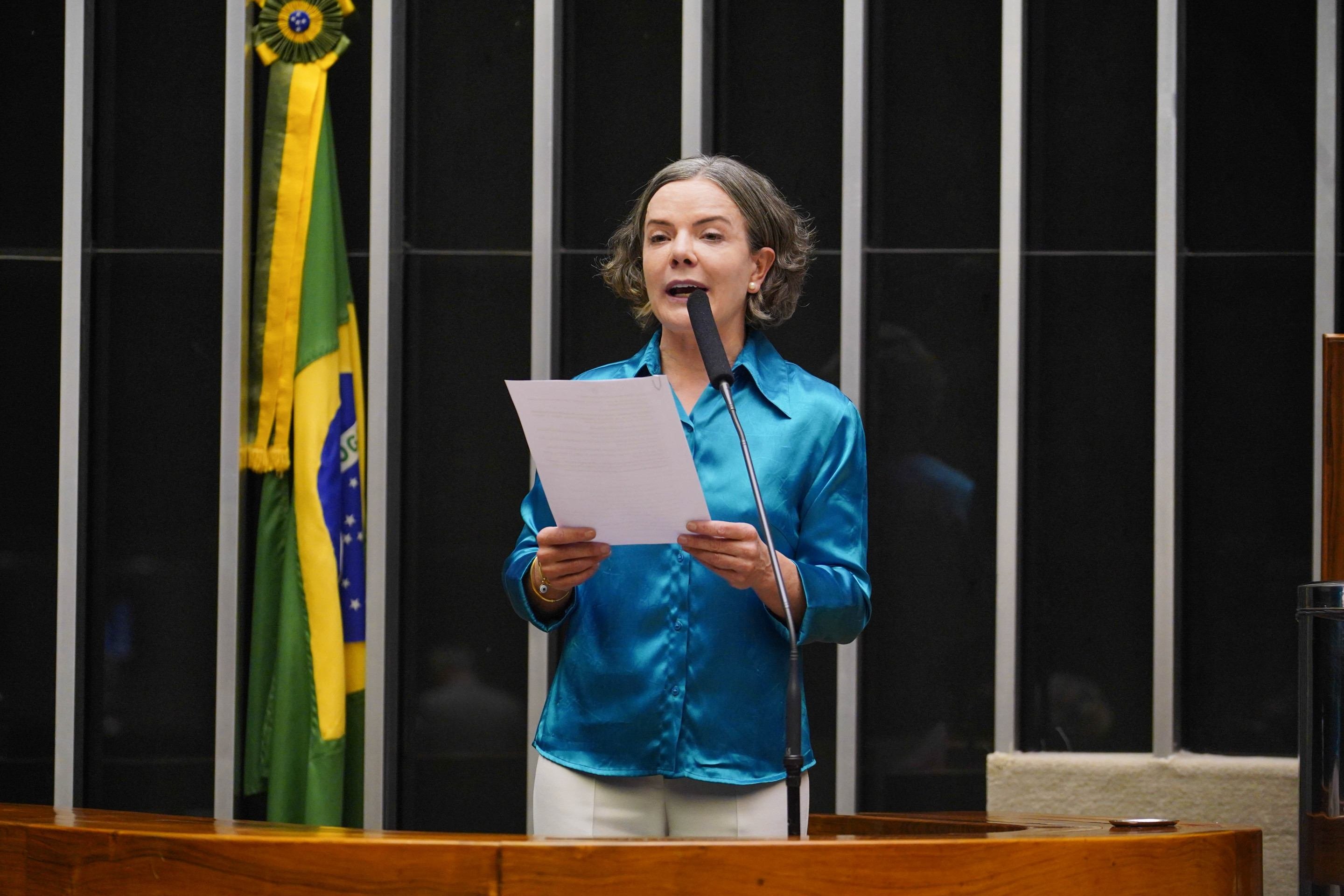 Gleisi Hoffmann é deputada federal desde 2018, quando teve 212.513 votos, terceira maior votação do Estado do Paraná.