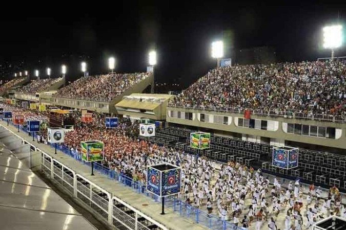 De vaias direcionadas a Claudia Leitte e bronca de Ivete Sangalo no público em Salvador a casal flagrado fazendo sexo em camarote da Sapucaí, no Rio, o saldo do Carnaval até agora é polêmico -  (crédito: divulgação Riotur)