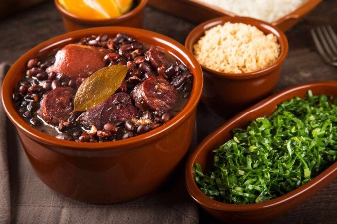 Feijoada simples (Imagem: WS-Studio | Shutterstock) - (crédito: EdiCase) Feijoada simples (Imagem: WS-Studio | Shutterstock) - (crédito: EdiCase)