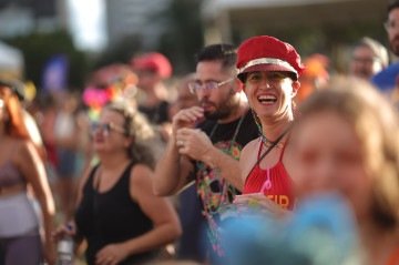 Carnaval 2025 em Brasília - Foliões curtem o domingo (2/3) no Bloco da Tesourinha 