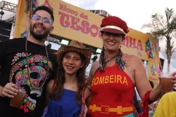 Carnaval 2025 em Brasília - Foliões curtem o domingo (2/3) no Bloco da Tesourinha 