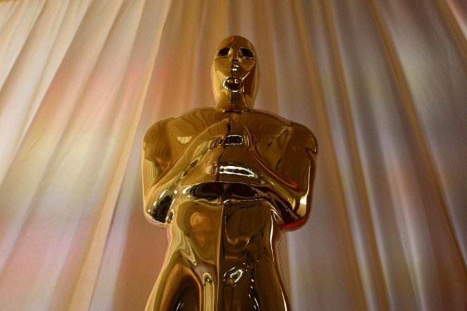 Uma estátua do Oscar é vista no tapete vermelho durante a 97ª edição do Oscar no Dolby Theatre em Hollywood, Califórnia, em 2 de março de 2025. -  (crédito: Robyn Beck / AFP)