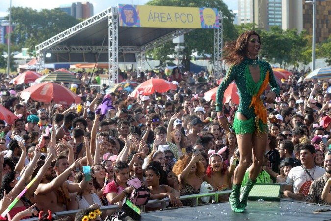 Folia segue até a terça-feira (4/3). - (crédito: Ed Alves CB/DA Press) Folia segue até a terça-feira (4/3). - (crédito: Ed Alves CB/DA Press)