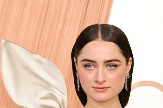 Raffey Cassidy comparece à 97ª edição do Oscar no Dolby Theatre em 2 de março de 2025 em Hollywood