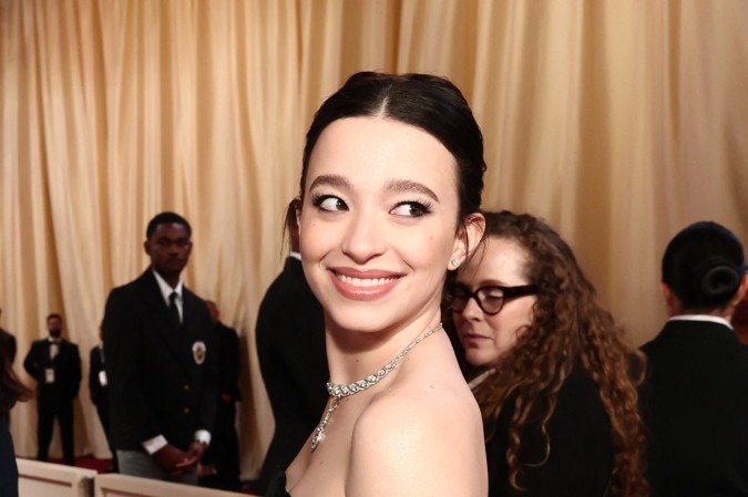 Mikey Madison comparece ao 97º Oscar Anual no Dolby Theatre