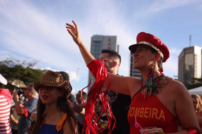 Carnaval 2025 em Brasília - Foliões curtem o domingo (2/3) no Bloco da Tesourinha 