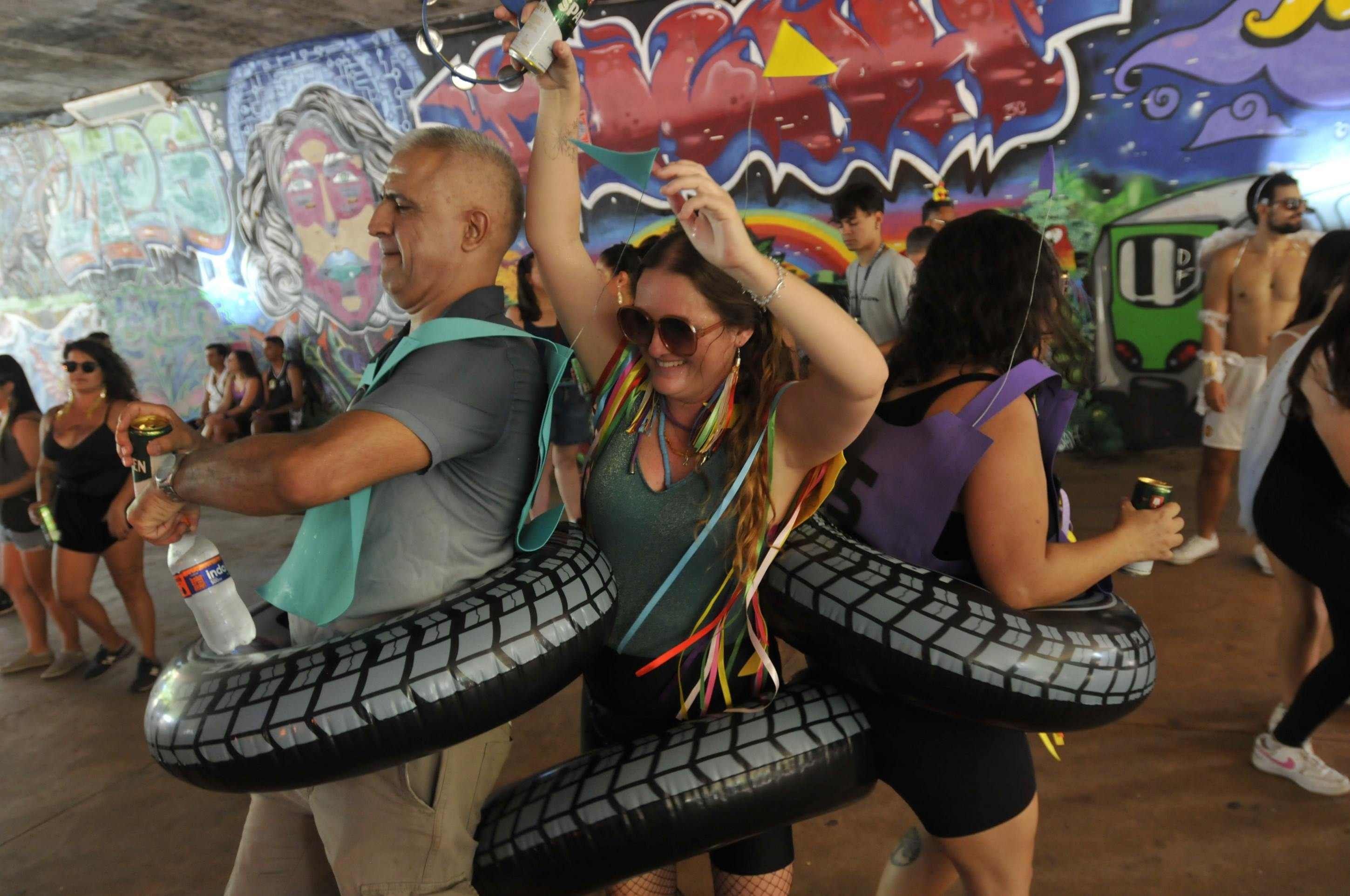  03/03/2025. Crédito: Minervino Júnior/CB/D.A Press. Brasil.  Brasilia - DF. Carnaval 2025. Bloco Desmaiô