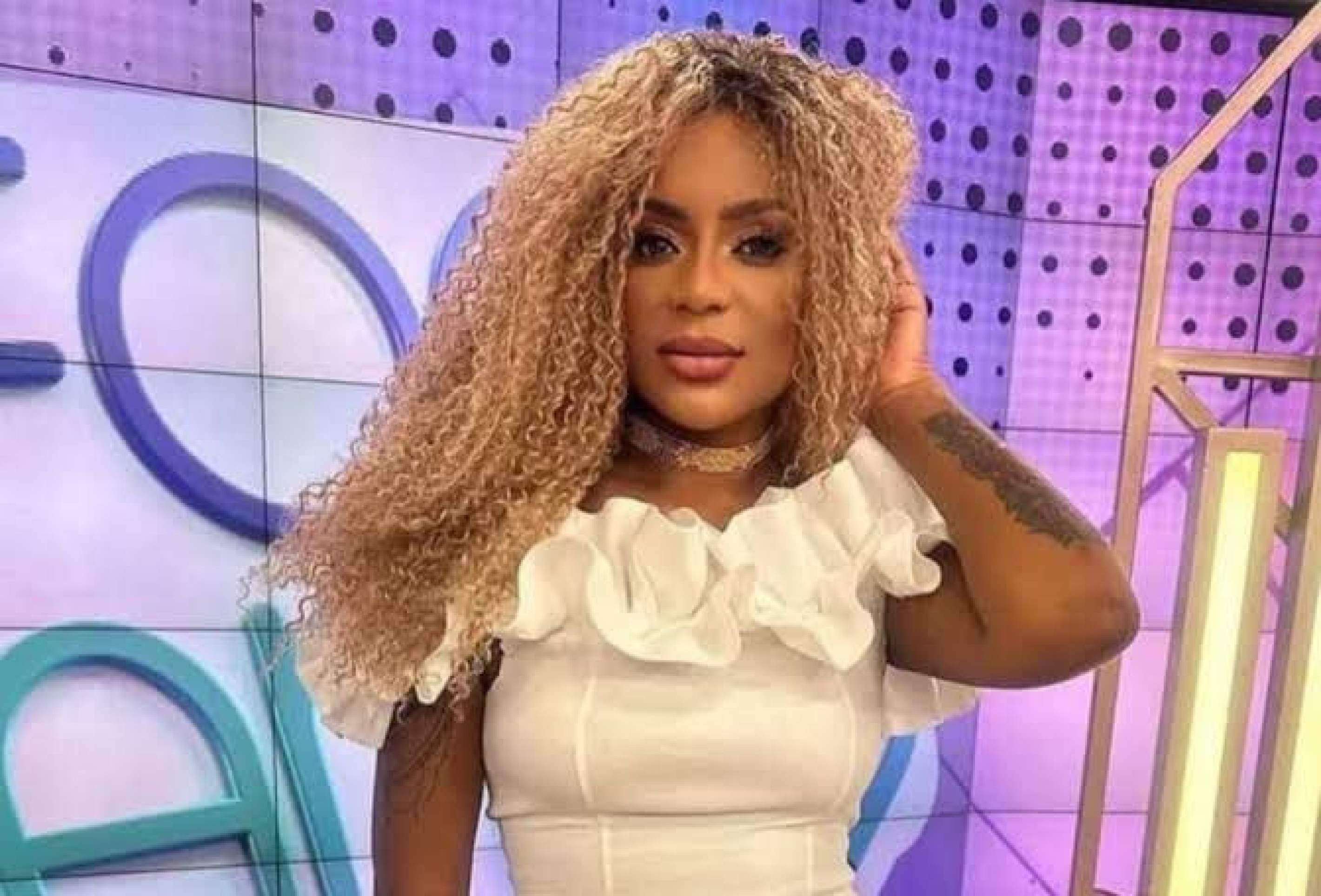 Cariúcha surta ao vivo após derrota de Fernanda Torres no Oscar