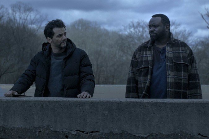 Ladrões de drogas trata de temas sérios e profundos com muita adrenalina - (crédito: Apple TV+/Divulgação) Ladrões de drogas trata de temas sérios e profundos com muita adrenalina - (crédito: Apple TV+/Divulgação)