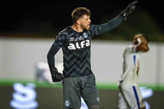 Goleiro Tiago Volpi 'dribla' rejeição prévia no Grêmio com intervenções decisivas em penalidades - (crédito: Foto: Lucas Uebel / Grêmio FBPA) Goleiro Tiago Volpi 'dribla' rejeição prévia no Grêmio com intervenções decisivas em penalidades - (crédito: Foto: Lucas Uebel / Grêmio FBPA)