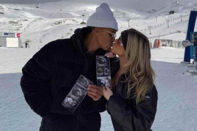 Lázaro e Bianca Wejnger anunciam gravidez - (crédito: Reprodução/Instagram) Lázaro e Bianca Wejnger anunciam gravidez - (crédito: Reprodução/Instagram)