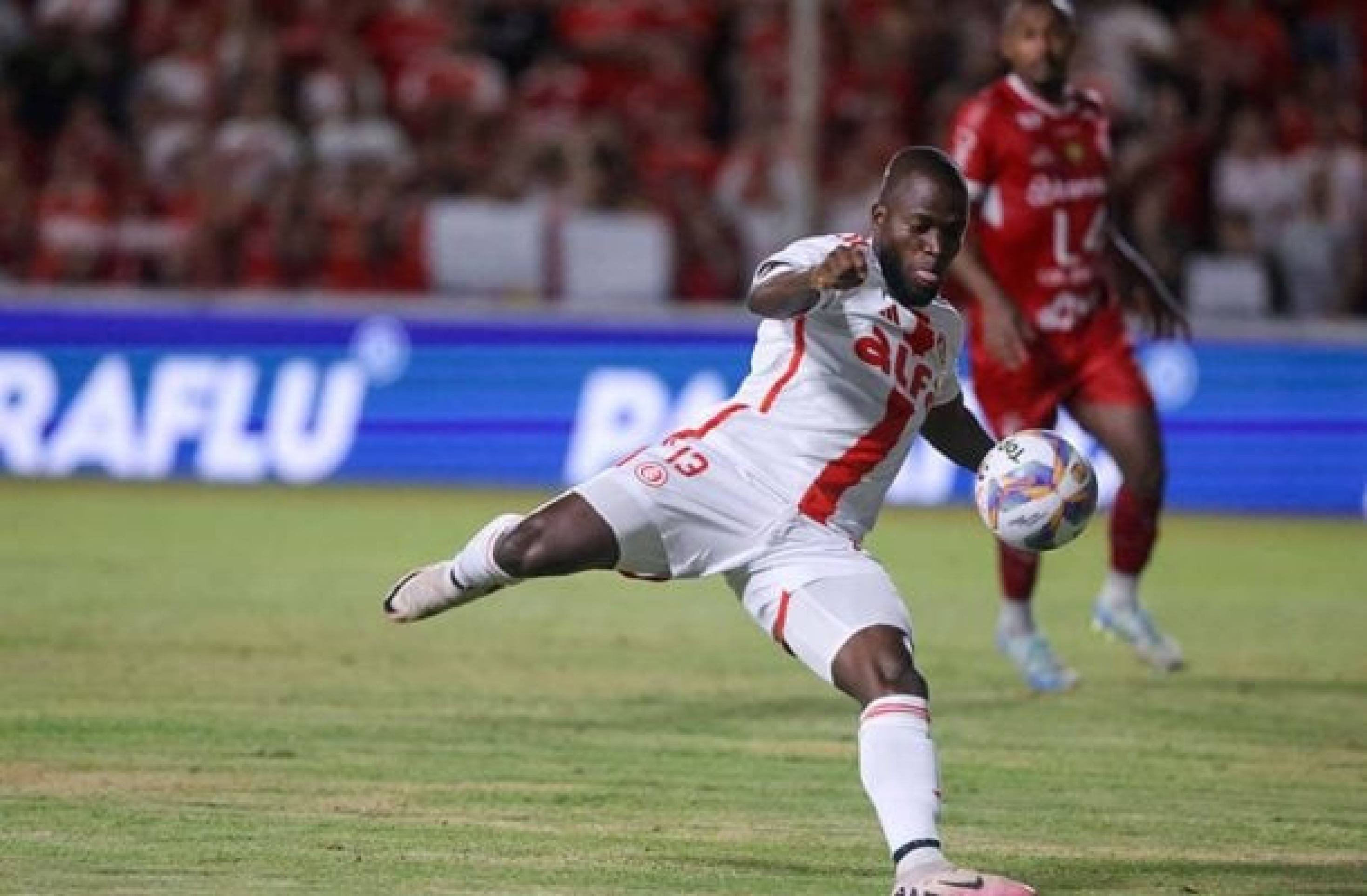 Valencia recupera espaço no Internacional neste começo da temporada