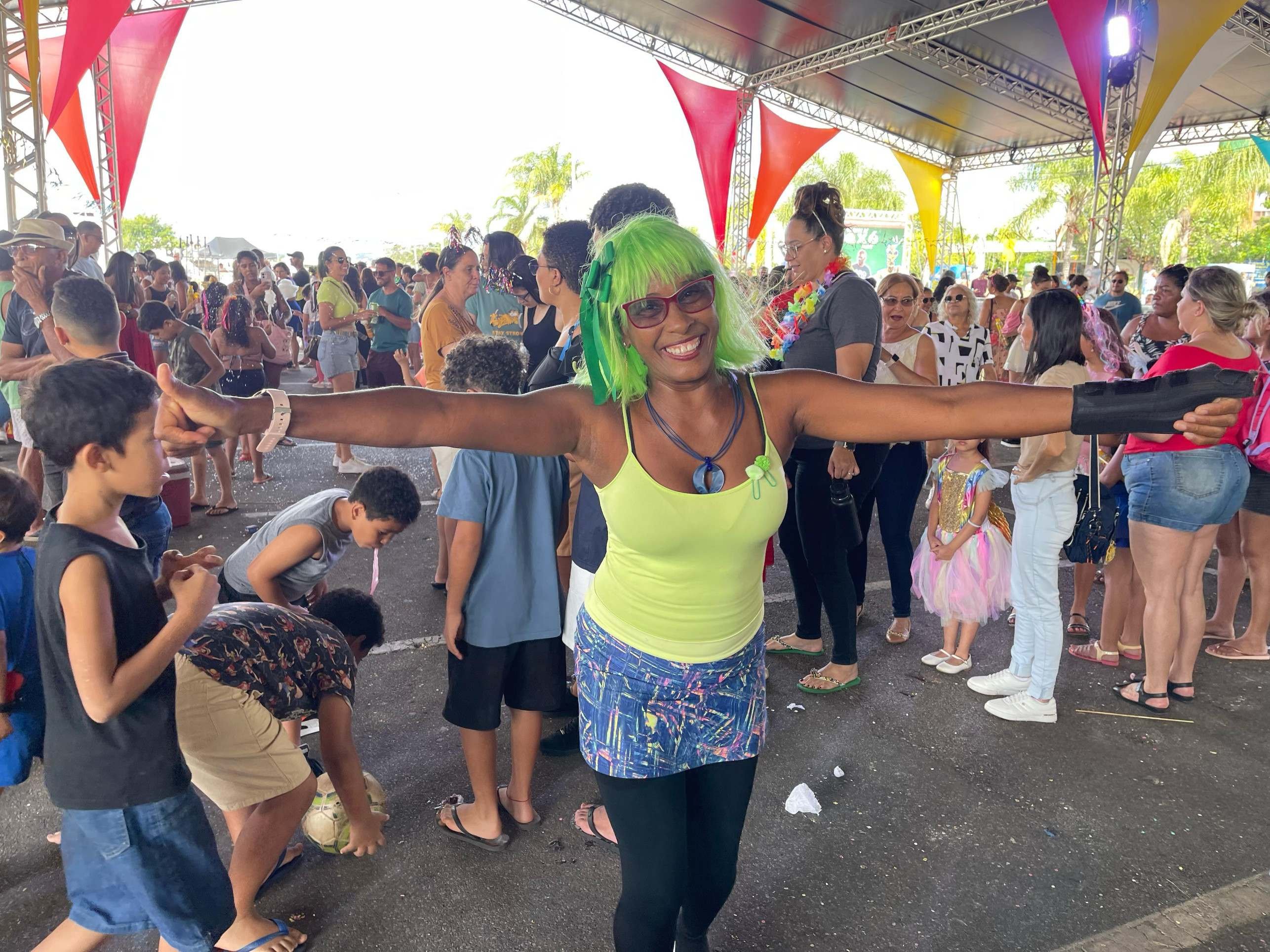 O carnaval é a época mais aguardada por Valdenice Santos