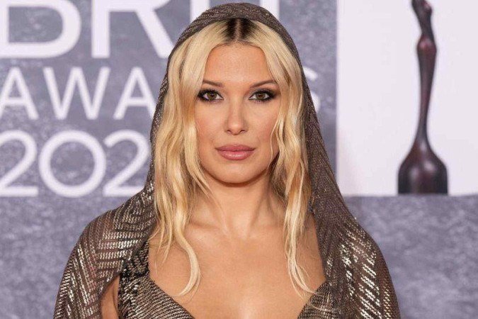 Brown fez aparições públicas recentemente para promover seu novo filme, T<em>he Electric State</em> -  (crédito: Getty Images)