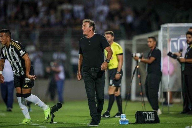 Cuca não terá Hulk a disposição no jogo contra o Manaus - (crédito: Foto: Pedro Souza / Atlético) Cuca não terá Hulk a disposição no jogo contra o Manaus - (crédito: Foto: Pedro Souza / Atlético)