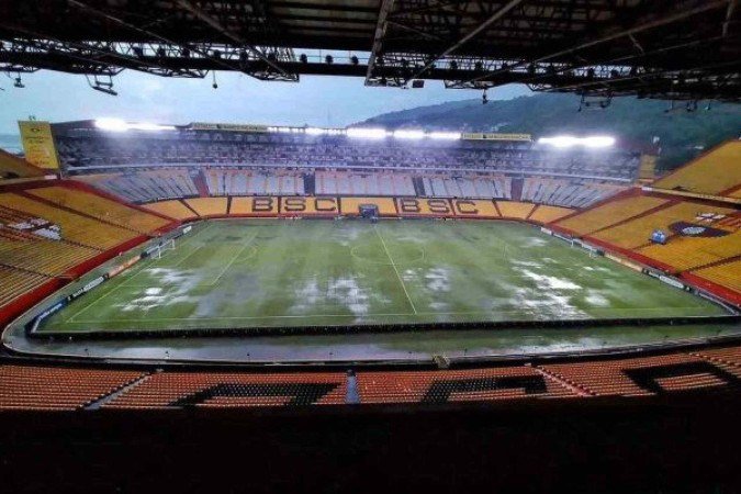 Fortes chuvas em Guayaquil podem atrapalhar Barcelona-EQU x Corinthians - (crédito: Foto: Reprodução / Redes sociais) Fortes chuvas em Guayaquil podem atrapalhar Barcelona-EQU x Corinthians - (crédito: Foto: Reprodução / Redes sociais)