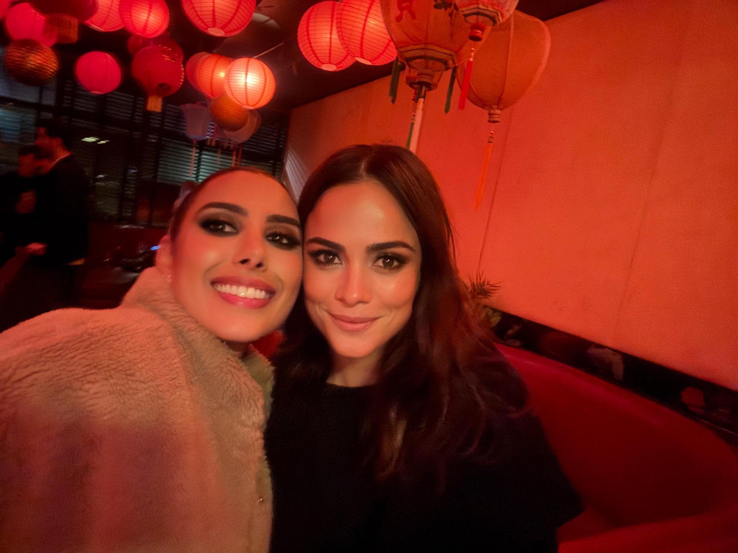 Isa Salmen, com Alice Braga, no Oscar 2025