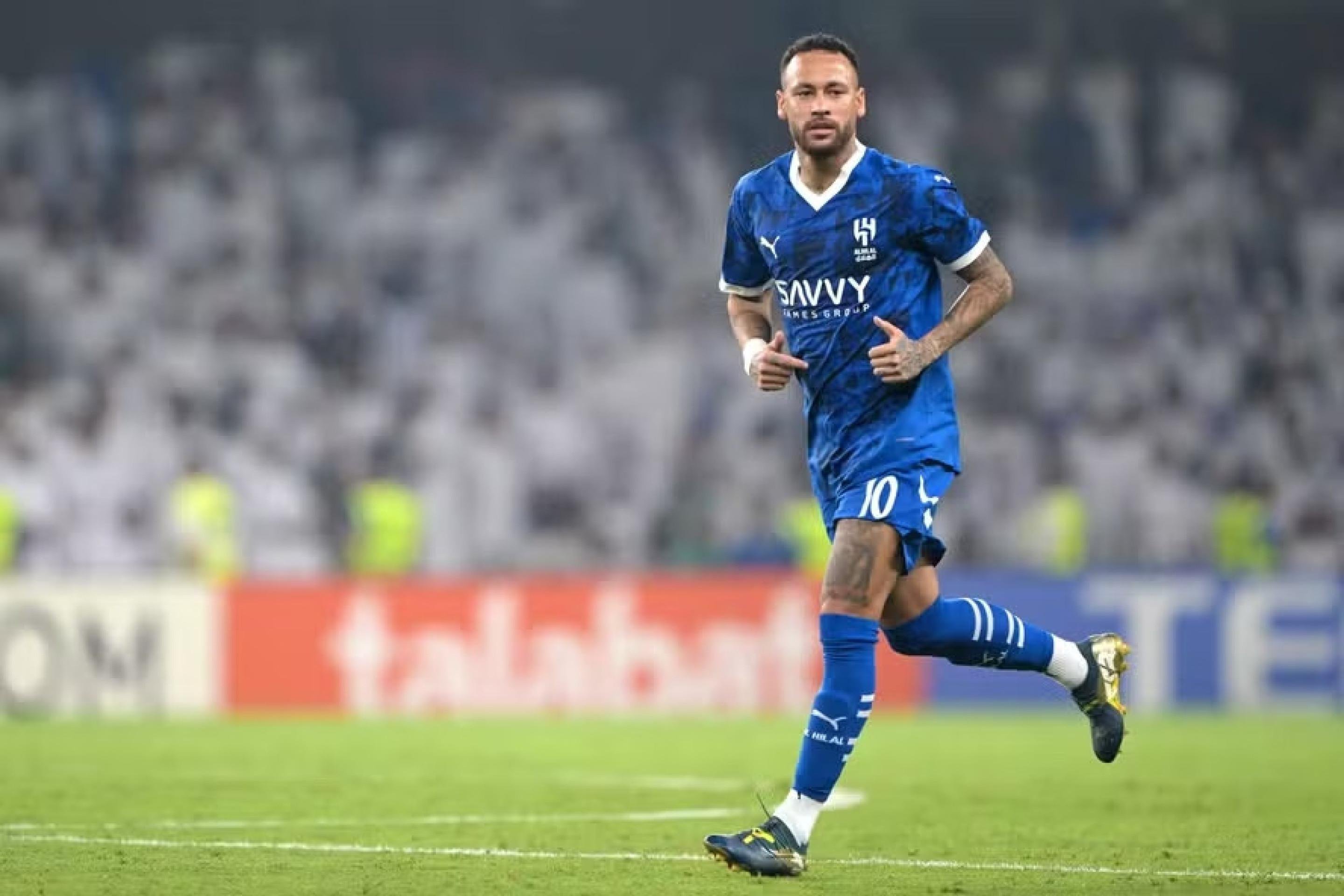 Neymar jogou apenas sete partidas e fez apenas um gol na liga árabe, porque sofreu a pior contusão da carreira e ficou 14 meses sem jogar