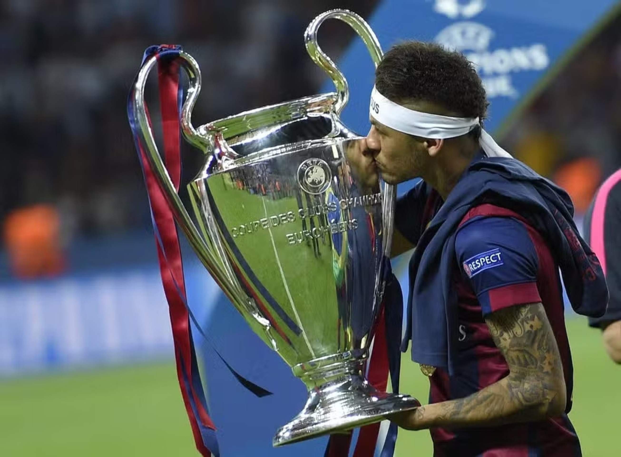 Com o time, venceu a Liga dos Campeões (Champions League) em 2015. Neste mesmo ano, foi indicado pela primeira vez ao Bola de Ouro