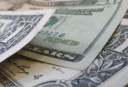 O dólar à vista terminou a sessão em alta de 3,68%, cotado a R$ 5,8350 -  (crédito: Brett Hondow por Pixabay) -O dólar à vista terminou a sessão em alta de 3,68%, cotado a R$ 5,8350 -  (crédito: Brett Hondow por Pixabay)