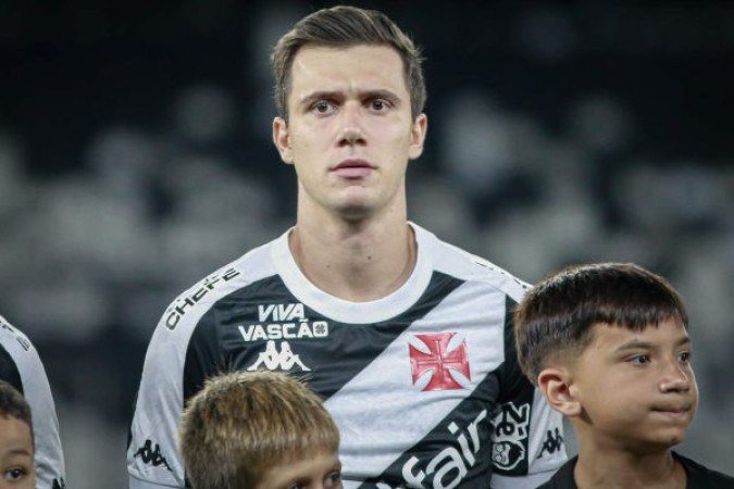 LUCAS PITON - Participou demais do jogo, se colocando à disposição dos companheiros pela canhota. Faltou um pouco de capricho nos cruzamentos, porém. NOTA 7,0. Foto: Matheus Lima / Vasco