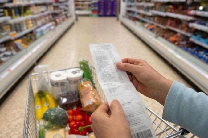 Um em cada quatro brasileiros (25%) diz ter menos alimentos em casa do que o suficiente - (crédito: Joédson Alves/Agência Brasil) Um em cada quatro brasileiros (25%) diz ter menos alimentos em casa do que o suficiente - (crédito: Joédson Alves/Agência Brasil)