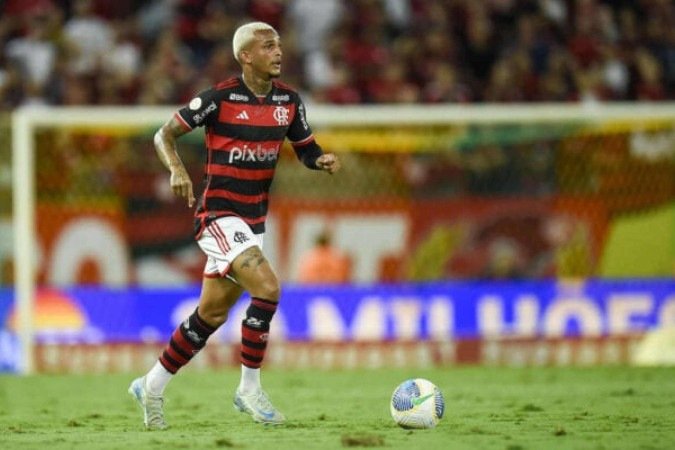 Wesley, um dos grandes destaques do início da temporada, em ação com a camisa do Flamengo - (crédito: Foto: Marcelo Cortes / CRF) Wesley, um dos grandes destaques do início da temporada, em ação com a camisa do Flamengo - (crédito: Foto: Marcelo Cortes / CRF)