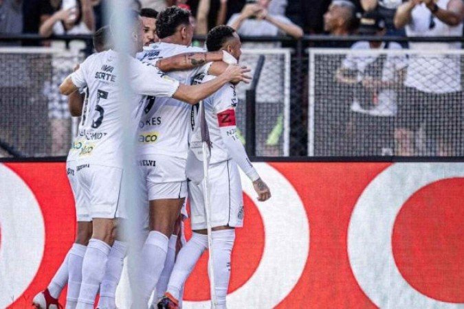 Números de Neymar crescem no Santos através das bolas paradas - (crédito: Foto: Raul Baretta/ Santos FC.) Números de Neymar crescem no Santos através das bolas paradas - (crédito: Foto: Raul Baretta/ Santos FC.)