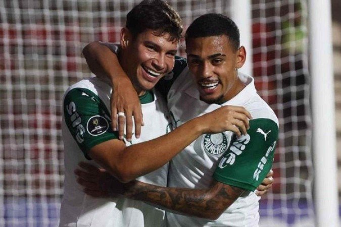 Jogadores do Palmeiras comemoram gol sobre o Cerro - (crédito: Foto: Fábio Menotti / Palmeiras) Jogadores do Palmeiras comemoram gol sobre o Cerro - (crédito: Foto: Fábio Menotti / Palmeiras)