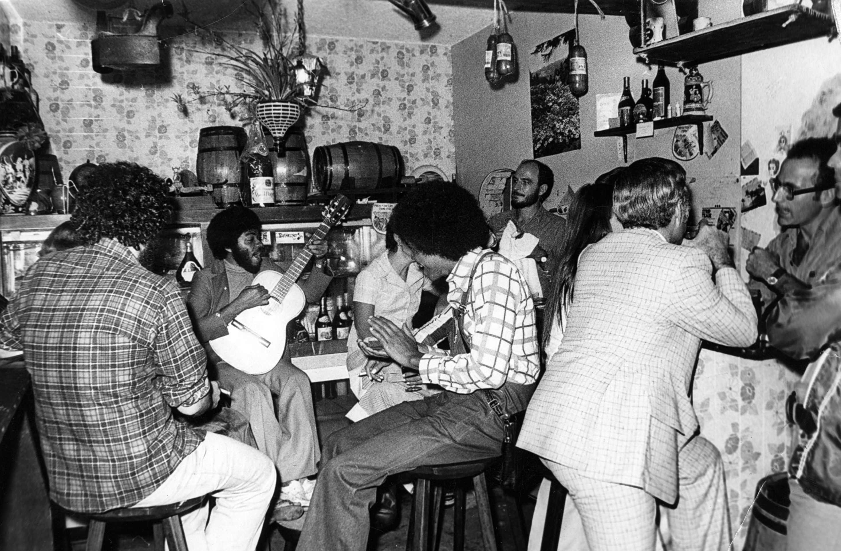 Antes, o espaço era tomado pela boemia noturna, com bares como o Willy