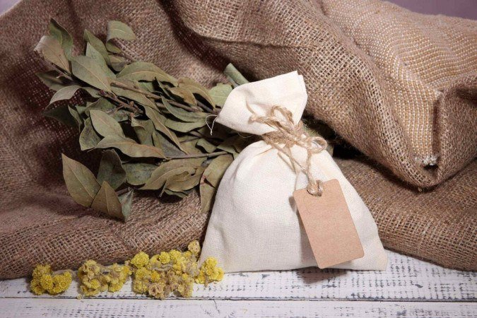 Os amuletos ajudam a atrair prosperidade, amor e dinheiro (Imagem: Africa Studio | Shutterstock) - (crédito: EdiCase) Os amuletos ajudam a atrair prosperidade, amor e dinheiro (Imagem: Africa Studio | Shutterstock) - (crédito: EdiCase)