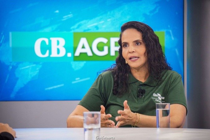 07/03/2025. Guilherme Felix CB/DA Press. Helenice Gonçalves, pesquisadora da Embrapa Cerrados, é a entrevistada do CB.Agro de hoje
Na bancada: Sibele Negromonte e Mila Ferreira
- (crédito: Guilherme Felix CB/DA Press) 07/03/2025. Guilherme Felix CB/DA Press. Helenice Gonçalves, pesquisadora da Embrapa Cerrados, é a entrevistada do CB.Agro de hoje
Na bancada: Sibele Negromonte e Mila Ferreira
- (crédito: Guilherme Felix CB/DA Press)