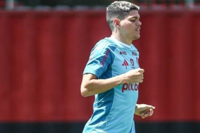Ayrton Lucas durante treino do Flamengo - (crédito: Foto: Gilvan de Souza / Flamengo) Ayrton Lucas durante treino do Flamengo - (crédito: Foto: Gilvan de Souza / Flamengo)