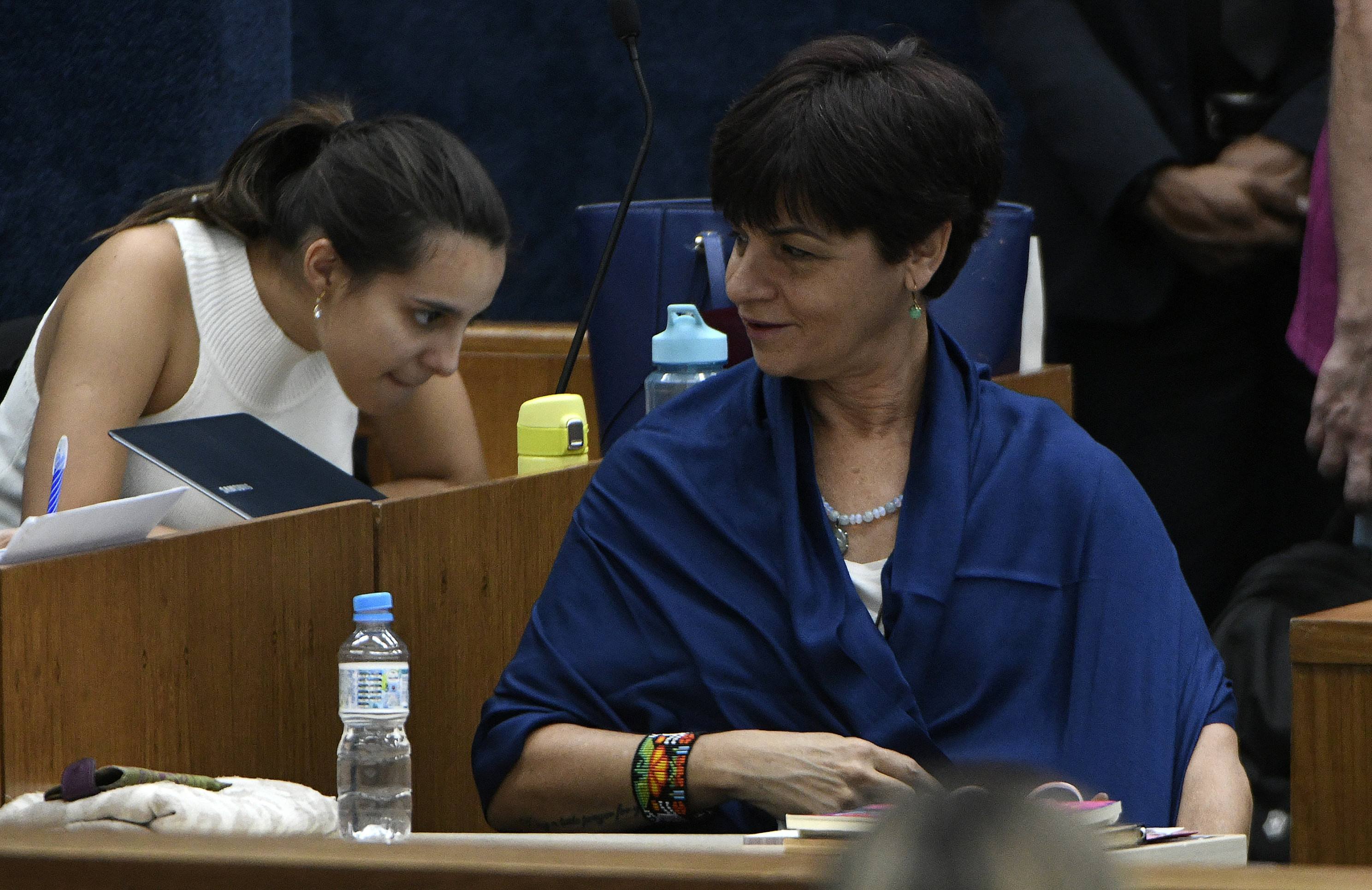 Em 2019, o caso foi levado a júri popular pelo Tribunal de Justiça do Distrito Federal e dos Territórios (TJDFT), que, após mais de 100 horas em julgamento, decidiu pela condenação de Adriana como mandante de triplo homicídio, não como latrocínio