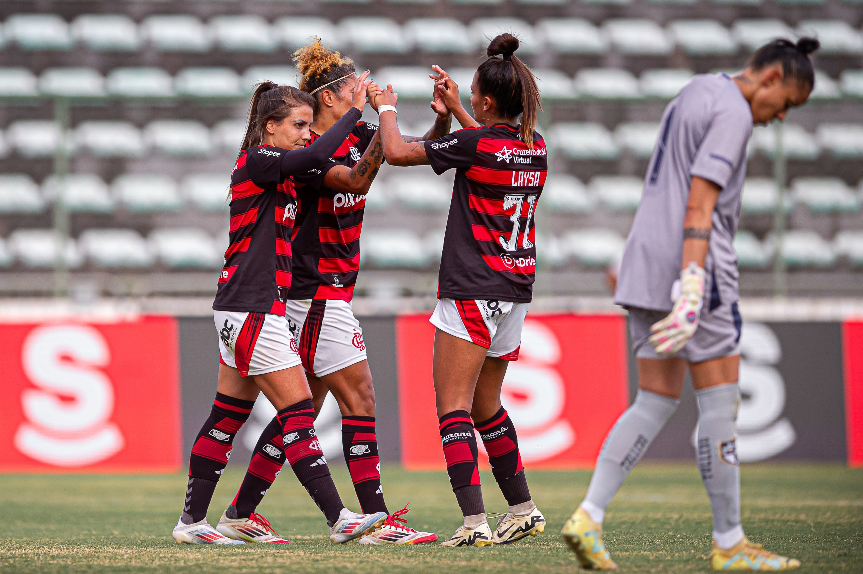 Flamengo elimina Real Brasília nas quartas de final da Supercopa Feminina