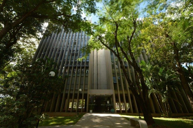  09/03/2025. Ed Alves CB/DA Press. Revista. Brutalismo, estilo Arquitetonico que Inspirou o filme que levou o Oscar de  Melhor Filme. Bloco F 107 Norte.  