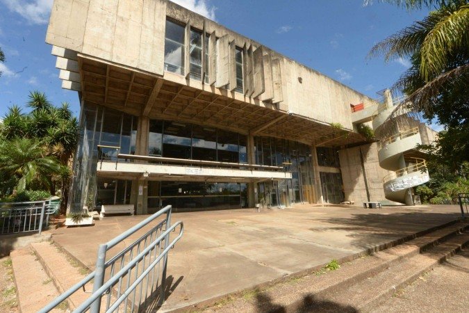  09/03/2025. Ed Alves CB/DA Press. Revista. Brutalismo, estilo Arquitetonico que Inspirou o filme que levou o Oscar de  Melhor Filme. Fachada do RU - Restaurante Universitario - UnB.  