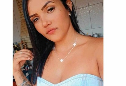 Jessica Priscila Silva de Carvalho, de 29 anos, morreu após dar entrada no Hospital Municipal Frei Gabriel -  (crédito: Redes Sociais)