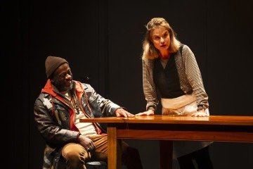 Sangue
Com Carol Gonzalez, Leopoldo Pacheco, Marcos Suchara e Rogério Brito. Direção: Kiko Marques. Amanhã e sábado, às 20h, e domingo, às 18h, no Centro Cultural Banco do Brasil (CCBB - Asa sul Trecho 2). Ingressos: R$ 30 e R$ 15 (meia). Não recomendado para menores de 14 anos
