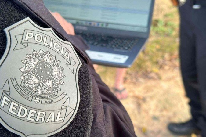 Segundo a investigação, o grupo criminoso utilizava uma empresa de fachada do ramo da construção civil para simular a venda de imóveis inexistentes - (crédito: Divulgação/Polícia Federal) Segundo a investigação, o grupo criminoso utilizava uma empresa de fachada do ramo da construção civil para simular a venda de imóveis inexistentes - (crédito: Divulgação/Polícia Federal)