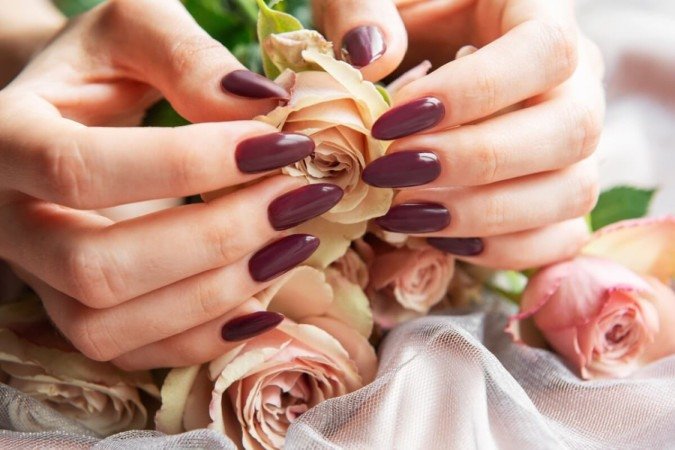 Há diferentes tipos de alongamento para unhas (Imagem: Olena Rudo | Shutterstock) - (crédito: EdiCase) Há diferentes tipos de alongamento para unhas (Imagem: Olena Rudo | Shutterstock) - (crédito: EdiCase)